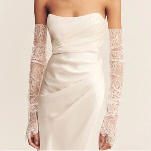 Shona Joy Ivory Lace Gloves